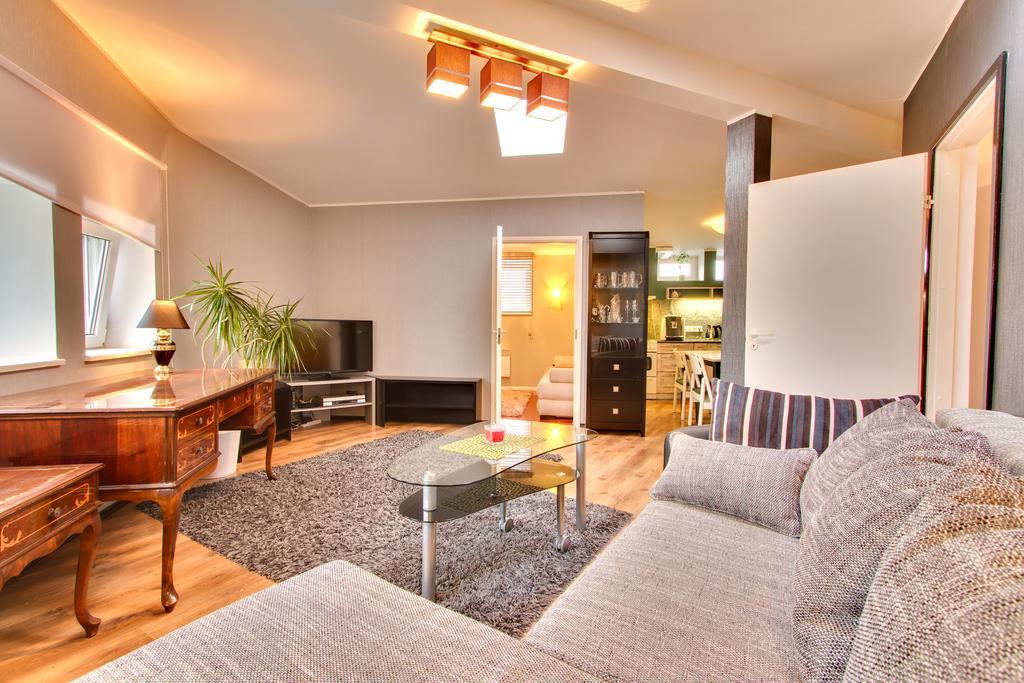 טאלין Toompuiestee Penthouse With Sauna מראה חיצוני תמונה